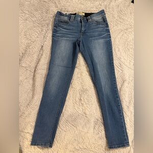 Democracy Women's Skinny Jeans in Light Blue